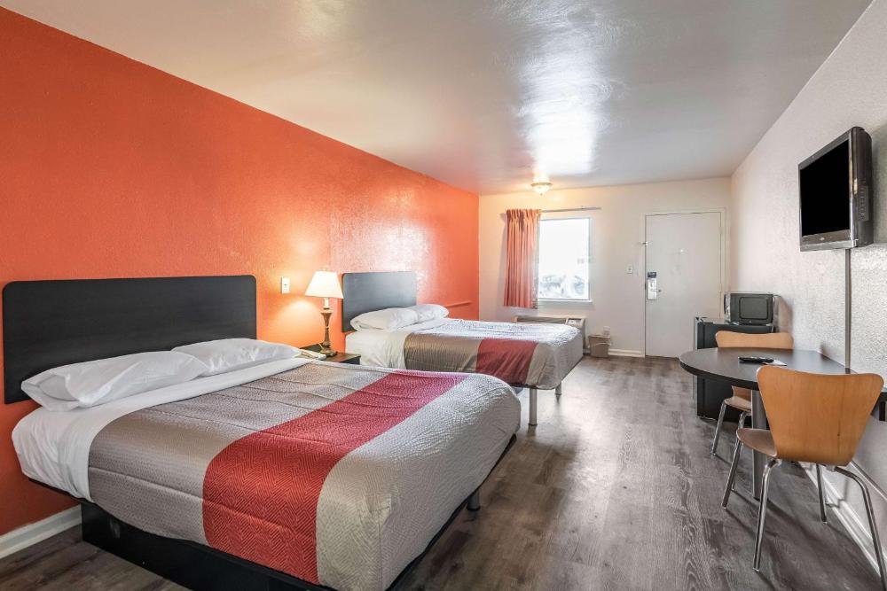 Deluxe Quadruple Room - Smoking interior